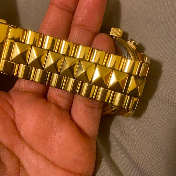 MK WATCH - Picture 4 of 5